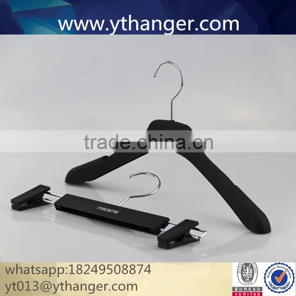 CY-602 Party Wear Shirts for Men Hanger Tshirt Rubber Plastic Hanger for Mens t Shirts photo-3
