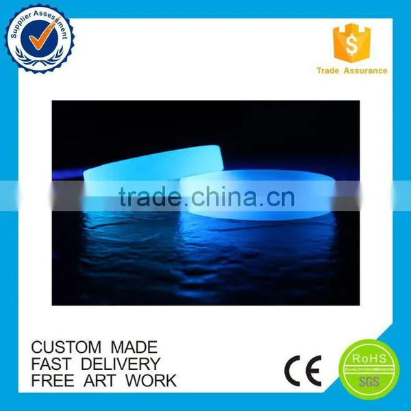Business Gifts Eco-friendly Custom Glowing Silicone Wristband photo-3