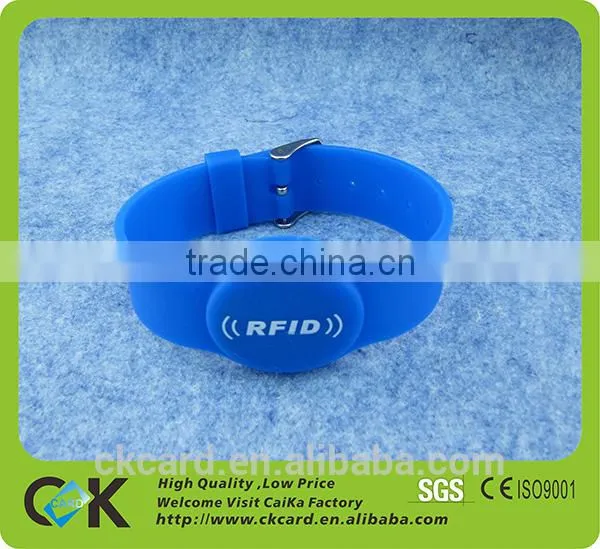 Hot Selling Sport Silicone Bracelet With Chip Inside photo-3
