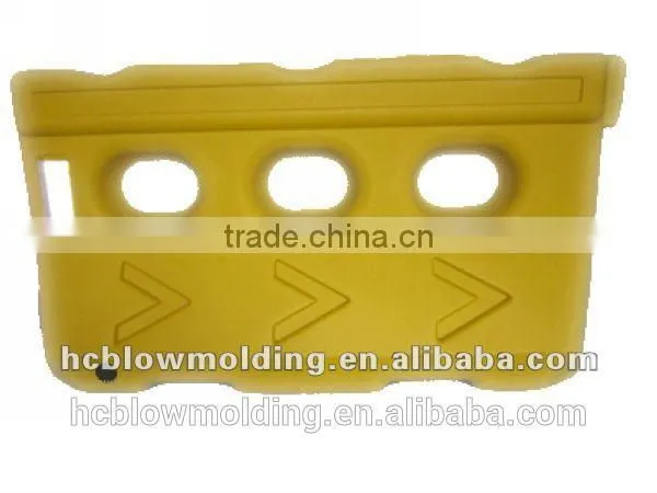 2015 High Quality Road Barrier /Water Barrier/Traffic Barrier/Road Block photo-2