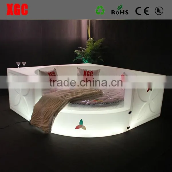 Modern Sheraton White Hotel Furniture ABS Plastic Romantic Bedroom Furniture photo-4