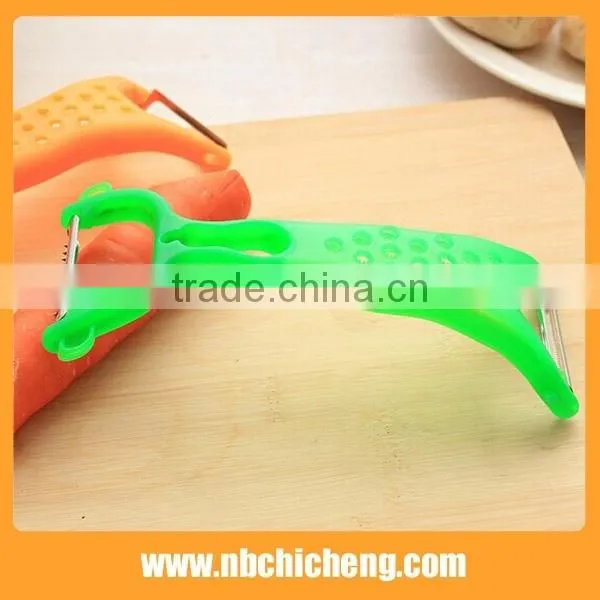Multifunction Kitchen Slicer Plastic Fruit Vegetable Peeler photo-4