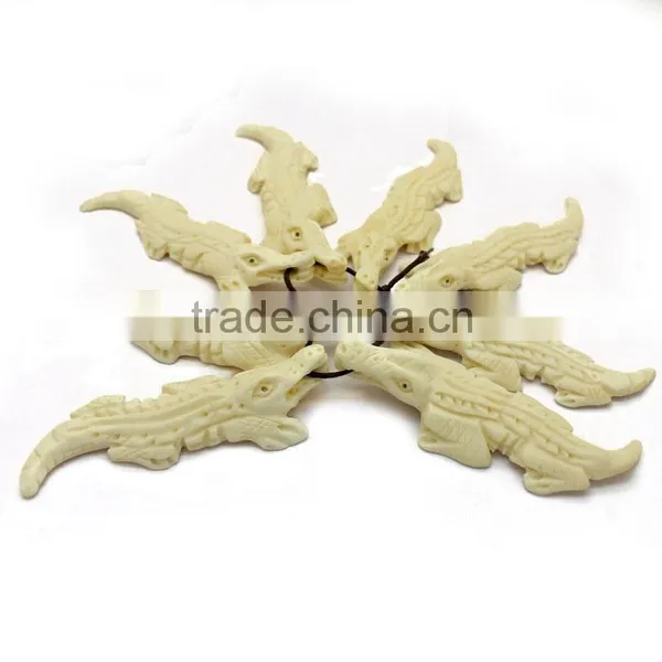 OB039 Jewelry Making Supplies,Antique Look ,Ox Bone Deep Relief Carved Crocodile Pendant photo-2