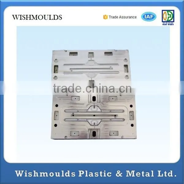 China Professional Plastic Hanger Mold Manufacturer photo-2