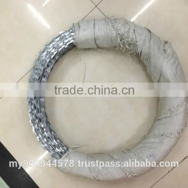 Hot Sale Low Price BTO 22 Concertina Razor Barbed Wire photo-2