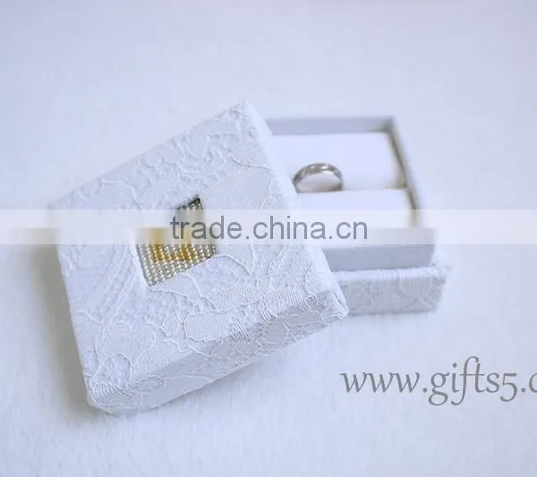 New Arrival Wholesale Wedding Ring Box Jewelry Boxes With Beaded Name Plate of Q photo-2