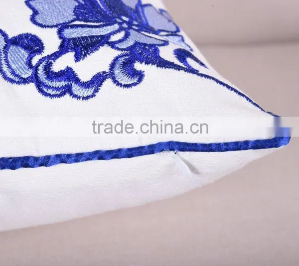 China Supplier Flower Embroidery Machine Embroidery Designs Cushion Cover photo-3