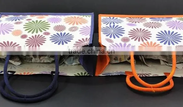 Customize Biodegradeable Flora Print Jute Tote Bag With Padded Rope Handle photo-2