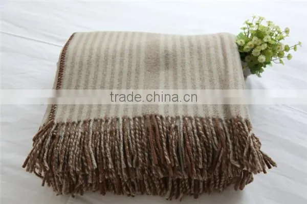 NO.1 China Blanket Factory Baby Sleeping Children 100%baby Lambs Wool Summer King Size Sofa Wool Throw Blanket