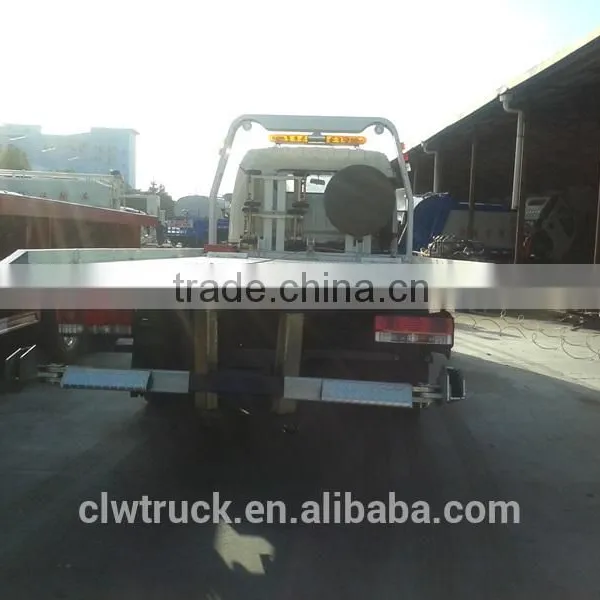 2015 Dongfeng Small 4X2 Tow Truck for Sale,5t Tow Truck in Peru photo-5