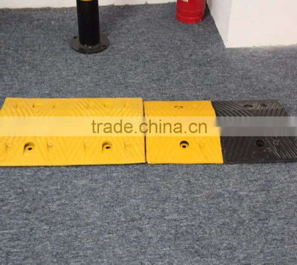 Good Quality (Cable Protector) Rubber Speed Bump 500*430*50MM