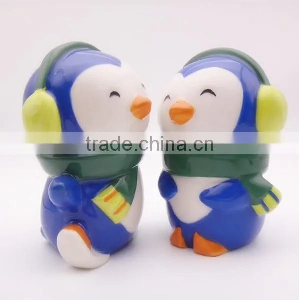 Custom Funny Christmas Penguin Ceramic Salt and Pepper Shaker photo-2