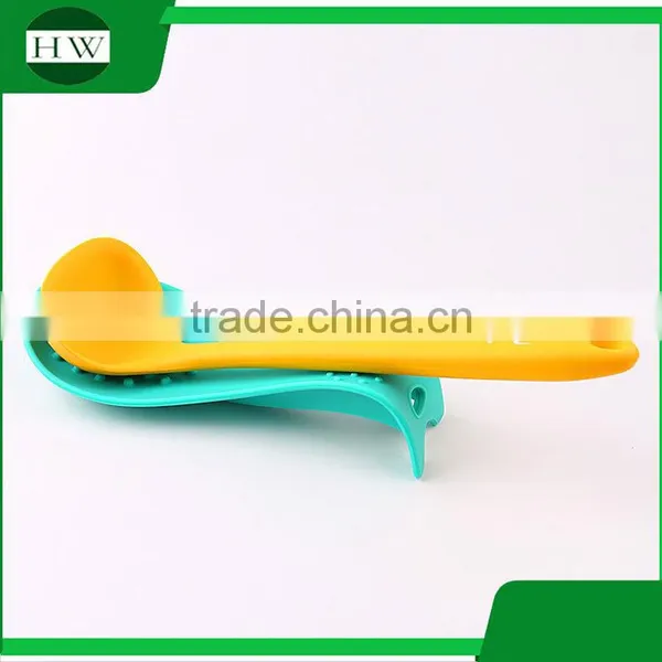 Kitchen Accessories Multipurpose Silicone Hanging Tableware Colander Soup Spoon Rack Holder photo-3