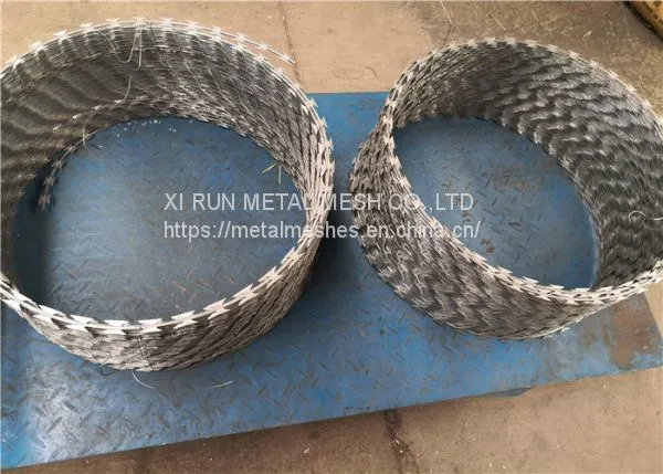 Проволока с острыми выступами Razor Wire BTO-22 массой 7 кг