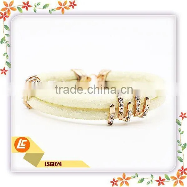 Fashionable High Class Leather Bacelet Genuine Stingray Skin Leather Bracelet photo-4