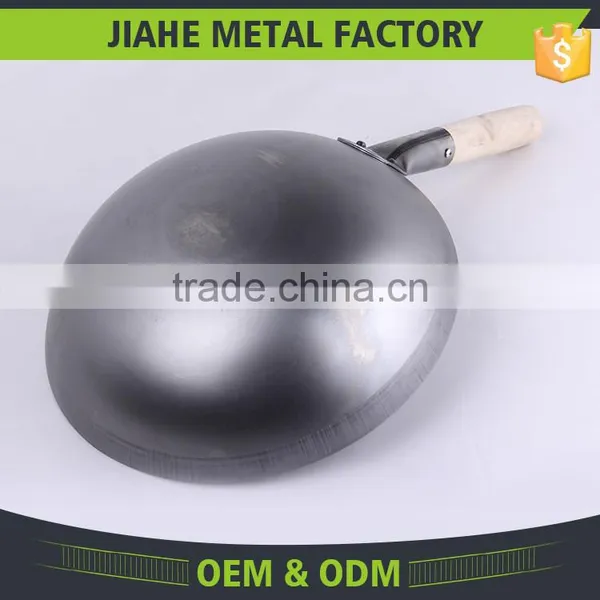 Silvery Wooden Single Handle Wok Kitchen Cookware Set photo-3