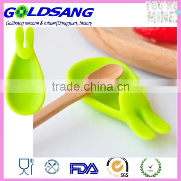 New design Silicone Spoon Rest,Kitchen Pot Spoon Rest To Keep Spoon Holder