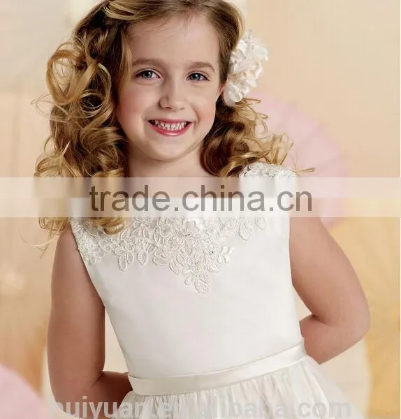 Lovely Satin off Shoulder Baby Gown Lace Discount Flower Girl Derss photo-4