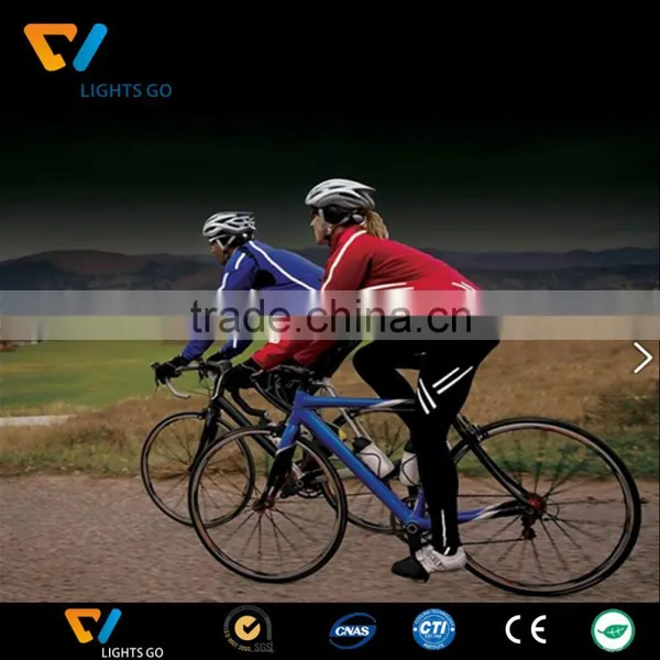 China Flashing Sports Reflective Apparel Design photo-4