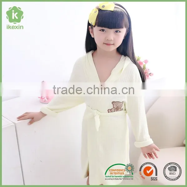 Non-Toxic Soft Warm Hemmed Flannel Wholesal Bathrobe photo-6