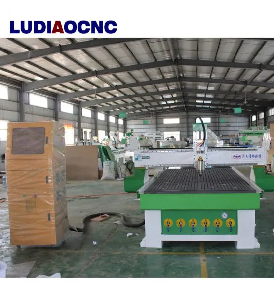 Wood WPC Board Decoration CNC Carving Router Machine 1200*1200mm photo-2