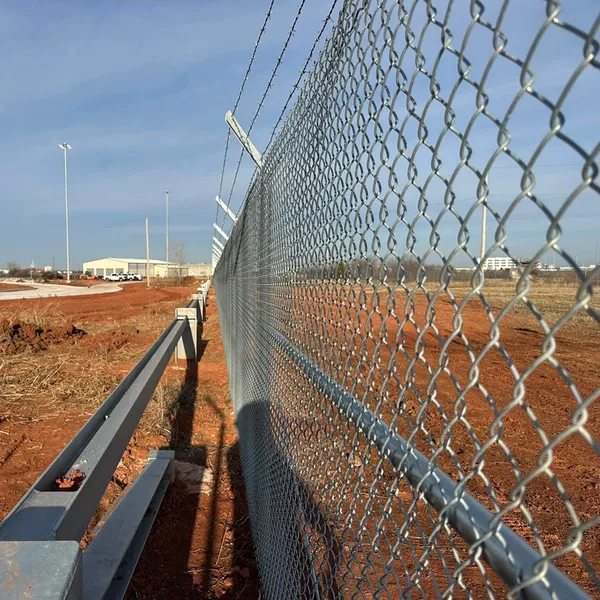 Durable PVC Coated Fencing, Suitable for Protection of Sports Fields Such as Playgrounds, Basketball Courts, Tennis Courts, and Outdoor Soccer Fields. photo-2