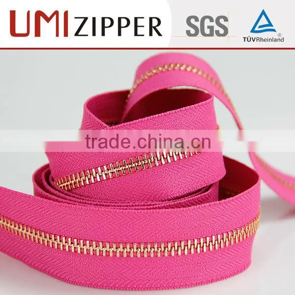 MOQ Fashion Rose Gold Iron Teeth on Double Sided Reverse Coil Zipper photo-2