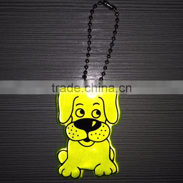 EN71 Promotional Plastic Dog Shape Reflector Keychain Hanger Souvenir photo-1