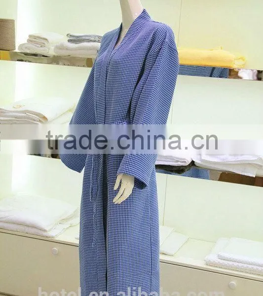 Cotton Yarn Dyed Bathrobe for Hotel and Spa photo-2