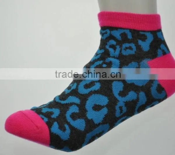 Lady Fluo Ankle Socks, Low Cut Socks, Leopard Dot Socks photo-3