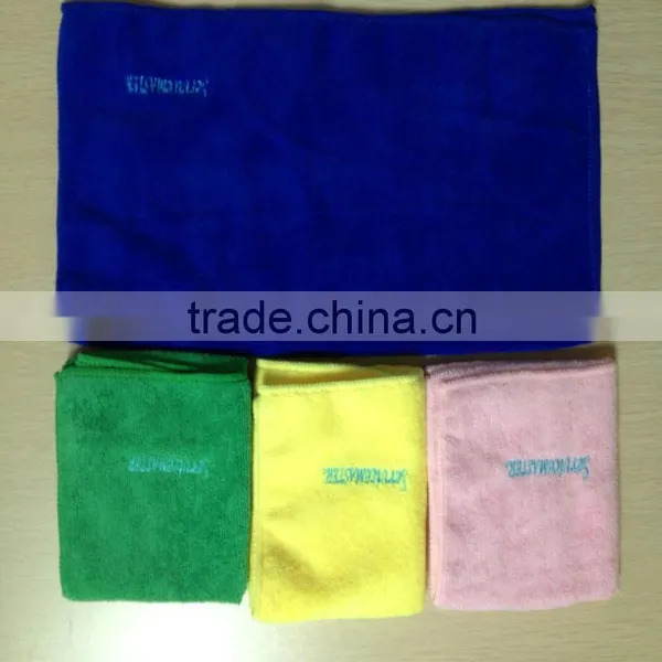 Customized Color Embroidery Car Microfiber Towels photo-2
