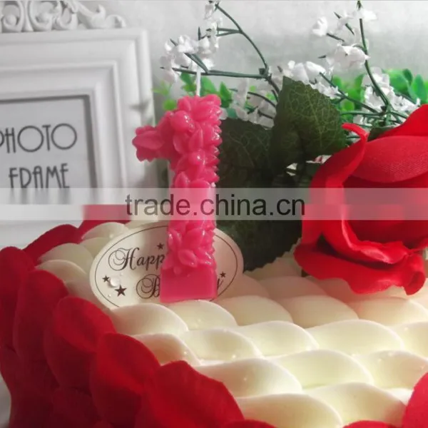 Decorative Wedding Favor Candles photo-3