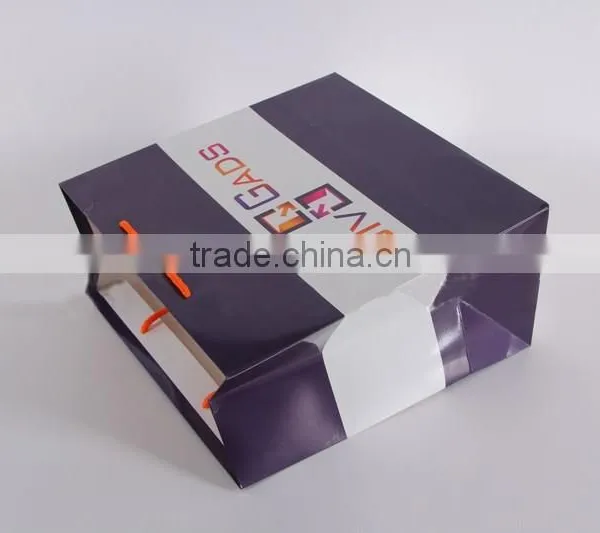 Luxury Paper Shopping Bag for Men's Wear Clothing photo-2