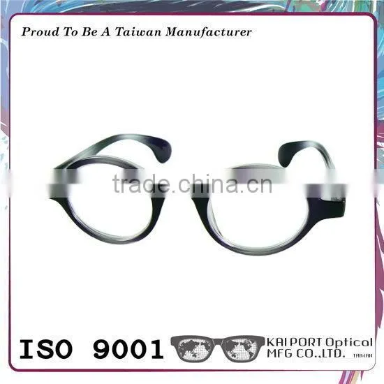 Retro Style and Gradient Color Printed Eyewear photo-4