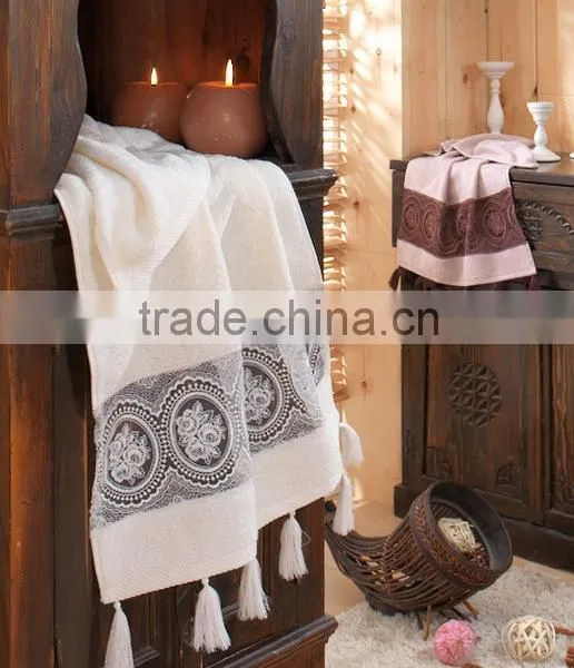 Bamboo Hand Towel - Hand Applique