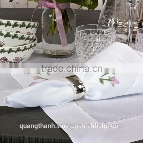 Hand Embroidery Table Cloth photo-3
