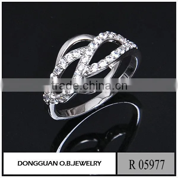 Handmade Ladies Ring Jewelry Display Low Price Imitation White Gold Ring photo-4
