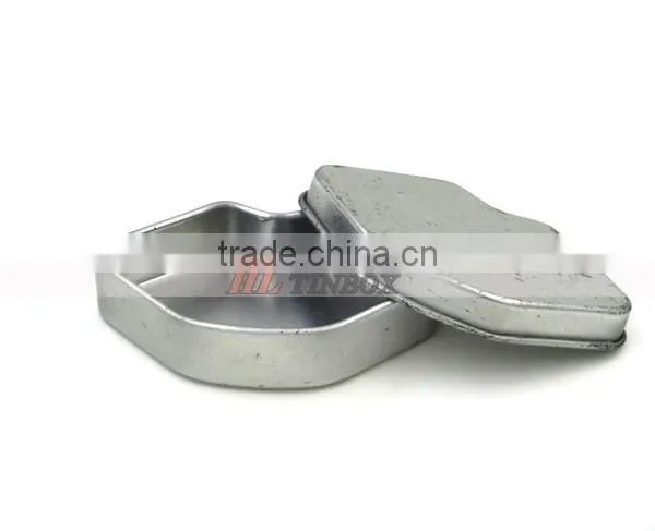 Mini Lip Shape Mint Tin Can photo-3
