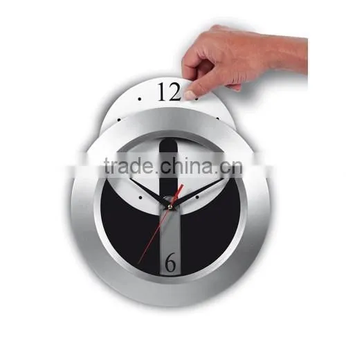 Best Selling Plastic Wall Clock With Detachable White Dial photo-2
