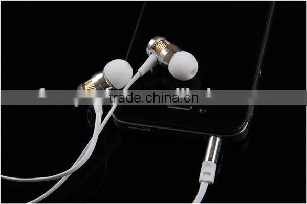 3.5mm Plug In-ear Silicone Earphone With Mic photo-4