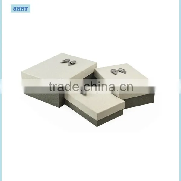 Lovely Custom Made Paper Packaging Gift Box With Colorful Ribbon photo-4