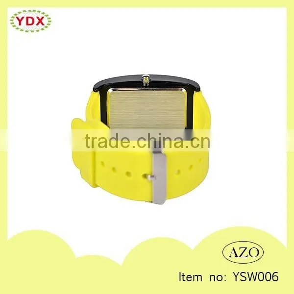 Latest Fashion Trends Yellow Promotion Gifts Portable Led Watches photo-3