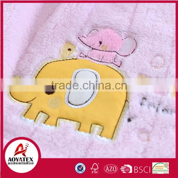 Promotion Sale Cute Embroidered Knitted Coral Fleece Baby Blanket photo-2