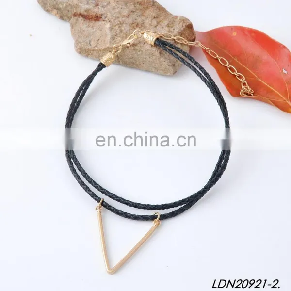 New Fashion Gold Initial V Pendant Necklace Handmade Leather Choker Necklace photo-4