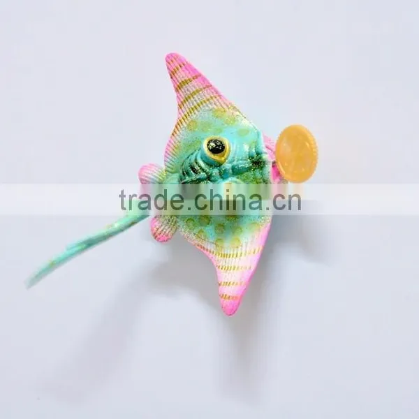 5 Inch Glitter Surface Butterfish Eat Dollars Little Fish 3d Plastic Fridge Magnet photo-2
