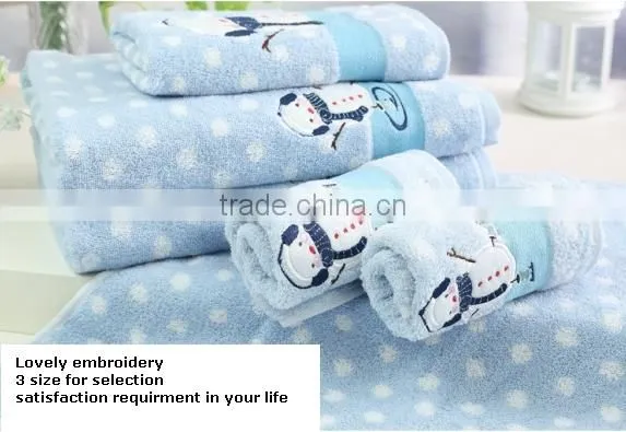 High Quality Cotton Towel Bath Set With Snowman Pattern photo-2