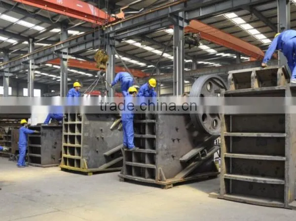 Large Capacity High Wear Resisting Material Stone Crusher Machine Price photo-4