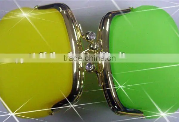 Adorable Fashion Silicone Bags With Chain photo-3