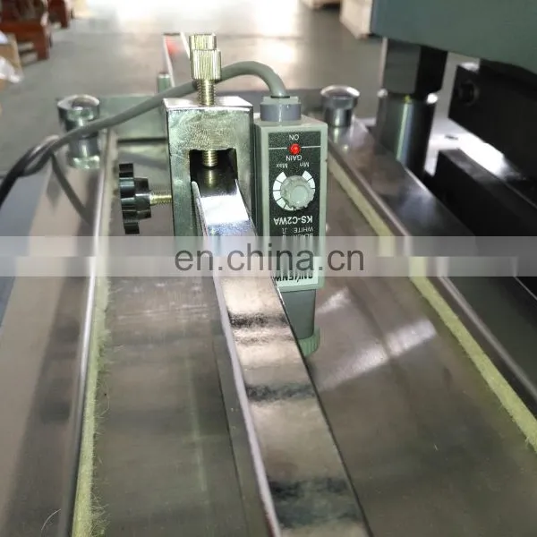 High Speed 300 Cuts Per Minute Paper Label Automatic Punching Die Cutting Machine Release Liner Rewind / Discharge Waste 320mm photo-5
