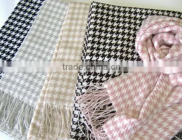 Polyester Classical Design Shawl Scarf photo-2